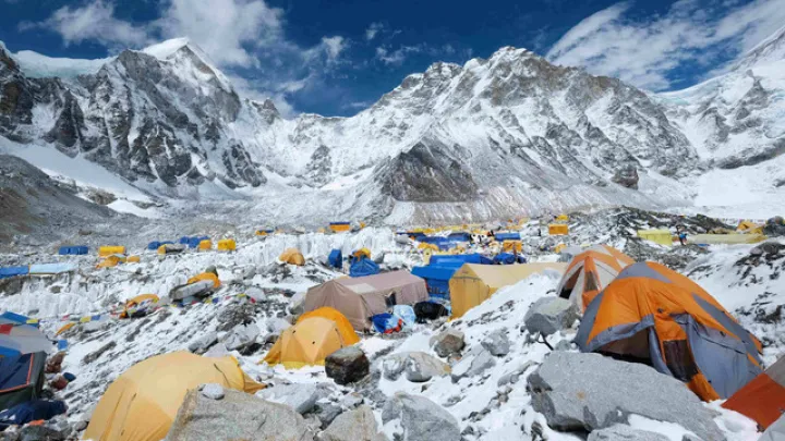 Nepal Pertimbangkan Pembatasan Pendaki Everest untuk Atasi Masalah Sampah