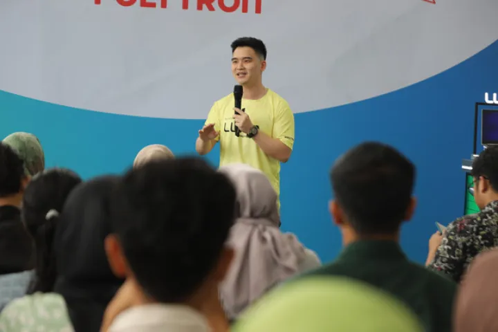 Polytron Luxia Pro Ultra 5 Hadirkan AI Boost untuk Dukung Produktivitas Kreator Konten