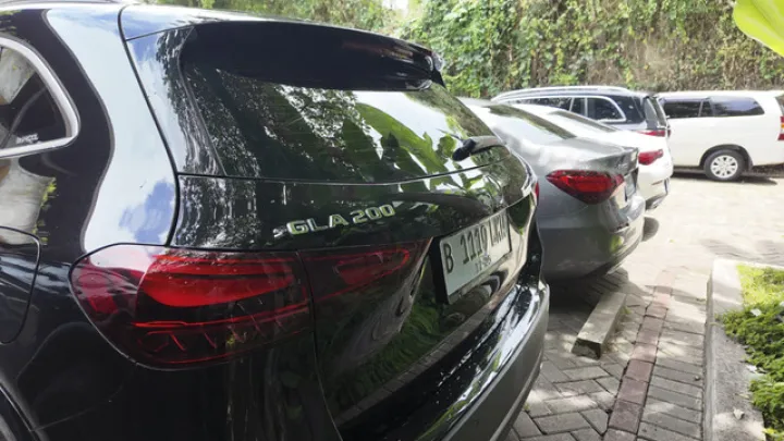 Mercedes-Benz GLA 200 AMG Line Hadir sebagai Pilihan SUV Kompak Premium