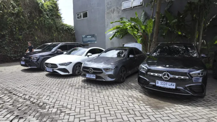 Mercedes-Benz Bidik Konsumen Entry Level dengan Mobil Mewah Kompak