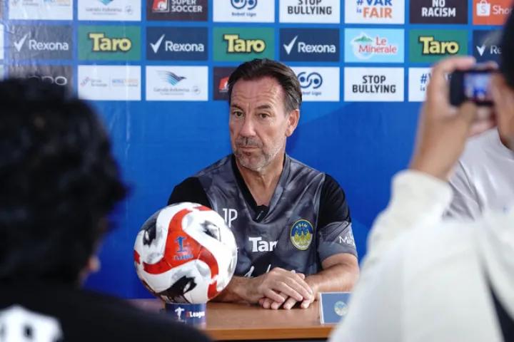 Delapan Pelatih Super League Diganti Sebelum Paruh Musim, Van Gastel: Angkanya Melebihi Rata-Rata Global