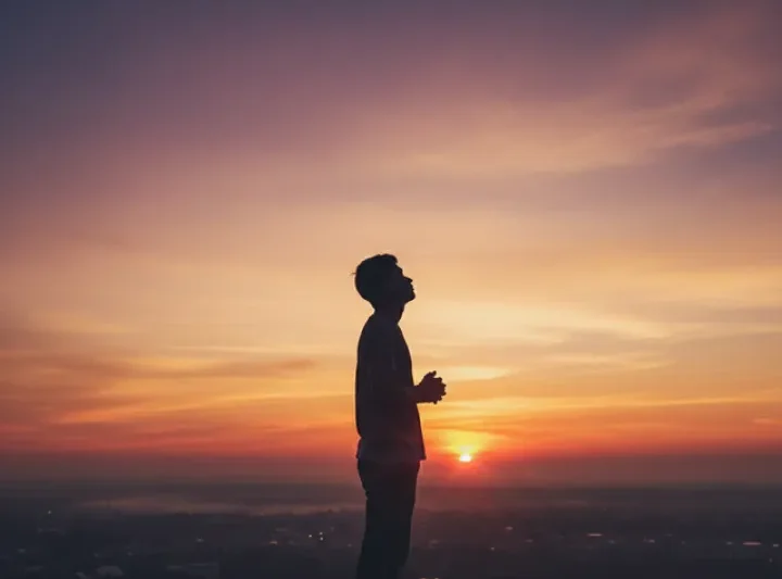 Ikhtiar yang Tidak Tepuk Tangan