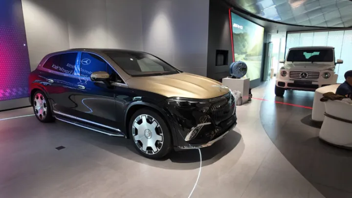 Hanya Satu Unit di Indonesia, Apa Keistimewaan Mercedes-Benz Maybach EQS 680?