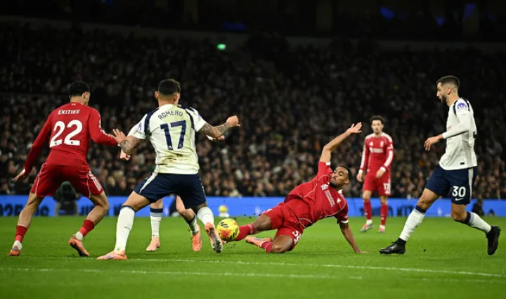 Hasil Liga Inggris: 2 Kartu Merah Tercipta, Liverpool Tekuk 9 Pemain Spurs